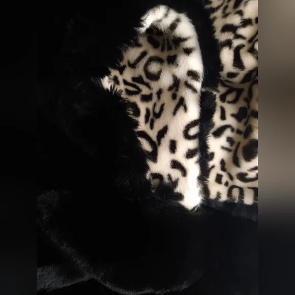 ADRIENNE LANDAU Reversible Faux Fur Hooded Vest Black / Animal $295 - Picture 5 of 15